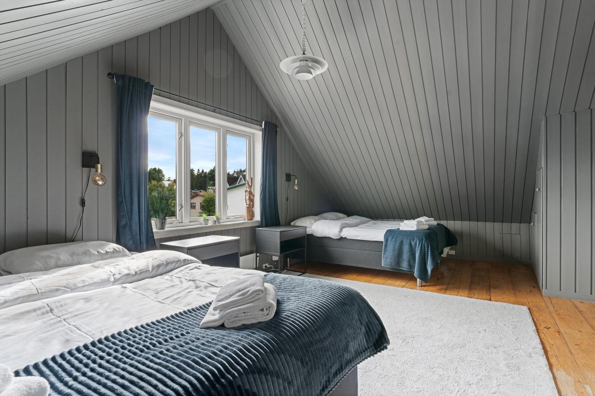 Arctic Homes - Historical Tromso House With View Ngoại thất bức ảnh