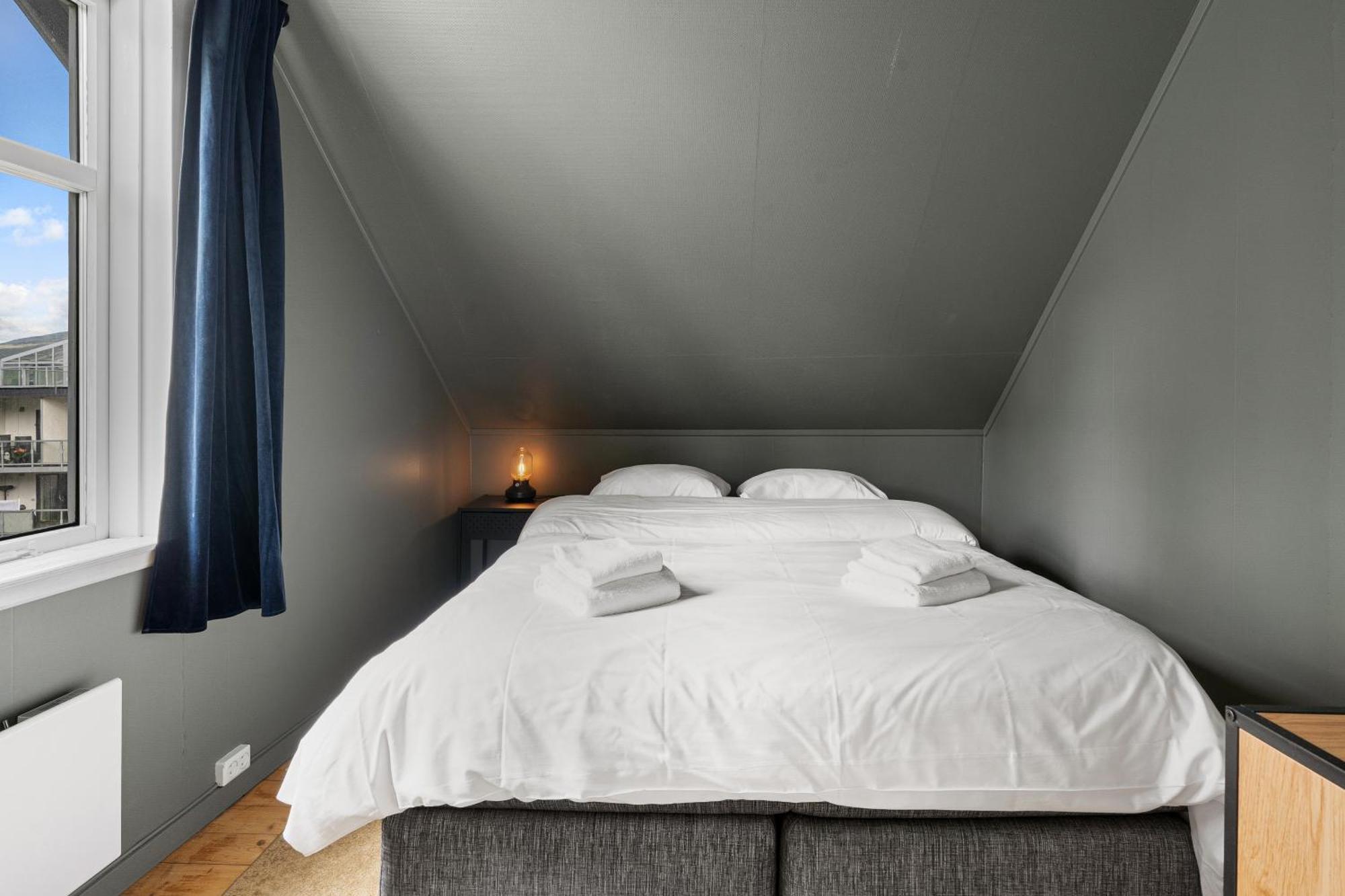 Arctic Homes - Historical Tromso House With View Ngoại thất bức ảnh